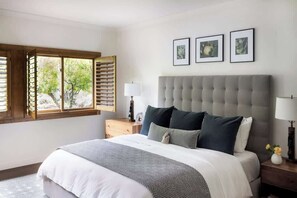 4 bedrooms, iron/ironing board, free WiFi