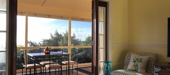 New Listing: Spacious Suite for 4x with panoramic ocean view