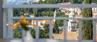 Apartments Rilovic, City and Sea view apartments