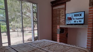 Cortinas blackout, wifi gratis y decoración personalizada 