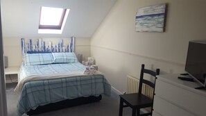 Superior Apartment, Multiple Beds, Partial Sea View