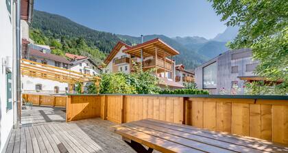 Lomatalo Alpenblick Oetzissa - omakotitalo jopa 6 hengelle - keskeisellä paikalla