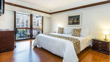 1 bedroom, travel crib, WiFi, bed sheets