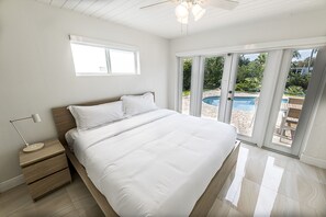5 bedrooms, iron/ironing board, WiFi, bed sheets