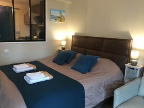 WiFi, bed sheets - St Malo Solidor Nice studio-terrace-near sea (Saint-Malo)
