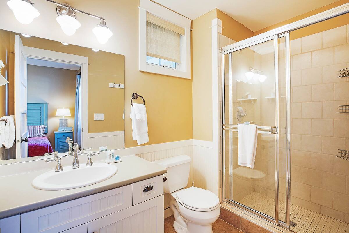 Standard Condo, 3 Bedrooms, Garden View | Living area