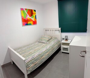 2 soverom, strykejern/-brett, wi-fi og sengetøy