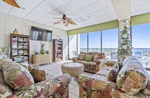 Smart TV, video games, DVD player