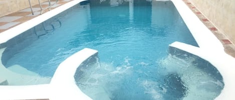 Alberca al aire libre