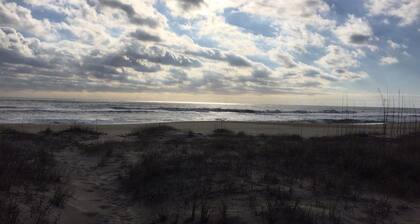 Oceanfront Classic Cottage