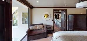 3 bedrooms, internet, bed sheets - Grand Hyatt| Penthouse with Spectacular Views (Vail)