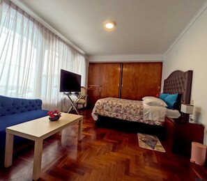 Minibar, individually decorated, individually furnished - Residencial Belle Maison (Cusco)