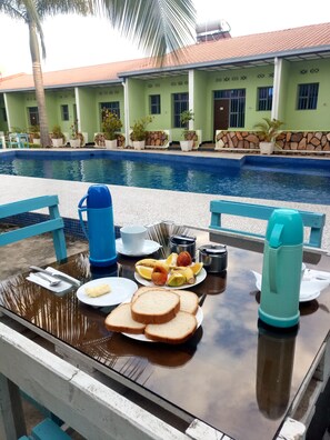 Free daily continental breakfast  - Saint Blaise Hotel (Bujumbura)