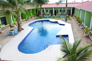 Breakfast, lunch and dinner served - Saint Blaise Hotel (Bujumbura)