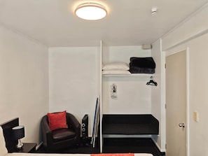 Habitació doble o amb dos llits individuals familiar | Wifi gratuïta i roba de llit