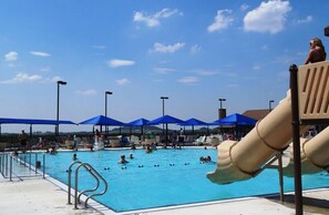 Piscine couverte, piscine extérieure