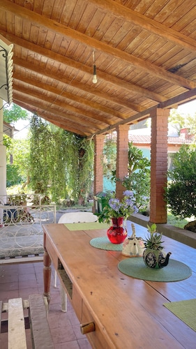 Casa del Árbol Hostel