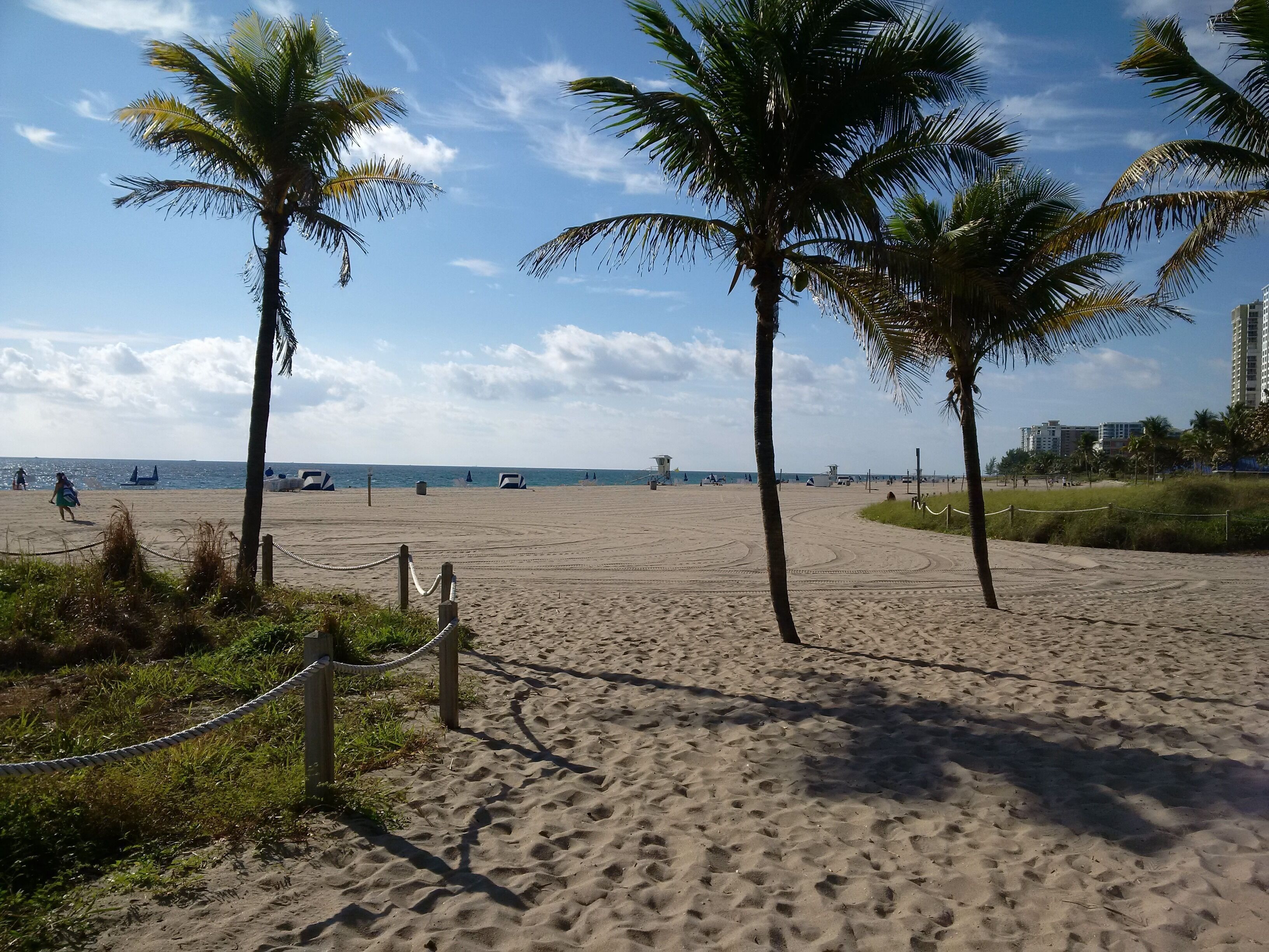 Two bedroom, 2 bath ground floor unit a short walk to the beach and restaurants