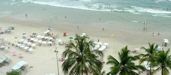 Leilighet 3 soverom Beach Pitangueiras foran havet - en suite + 2 soverom