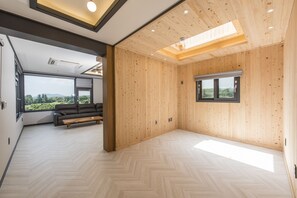 A | Living area | LED TV, heated floors
