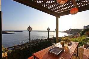 BBQ/picnic Area - Tramonto Pension (Seogwipo)
