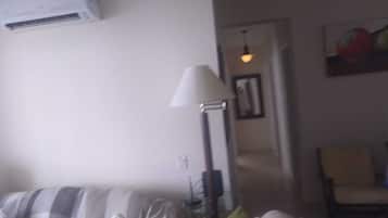 3 chambres, fer et planche à repasser, accès au Wi-Fi (inclus)