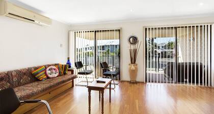 Townhouse in the heart of Port Stephens
