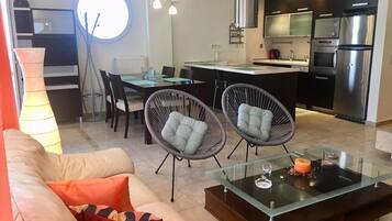 平板电视、壁炉