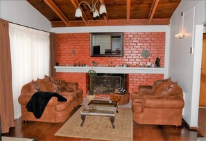 Lobby sitting area - Emily Eva (Osorno)