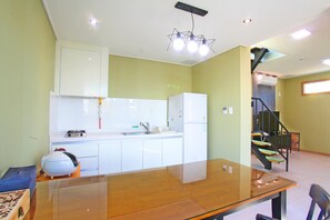 S | In-room dining
