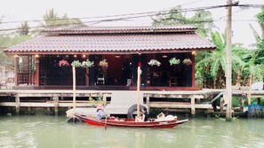 Pool - Thai style wooden home, Stay like a local, canal view,quite place. (Ratchaburi)