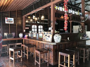 Bar (on property) - Thai style wooden home, Stay like a local, canal view,quite place. (Ratchaburi)