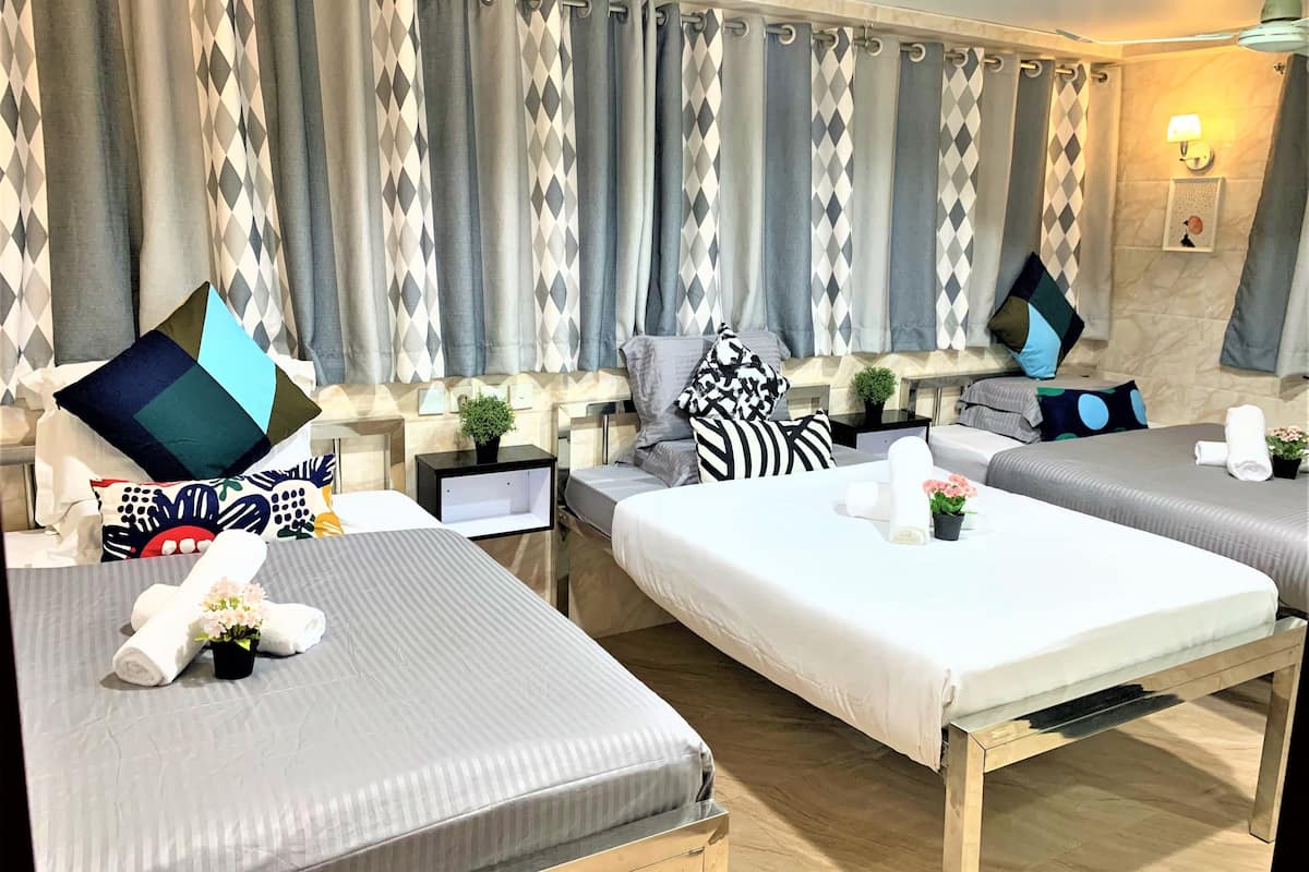 Family Room (6 Pax) | Langsir/tirai gelap terus, Wi-fi percuma, cadar katil