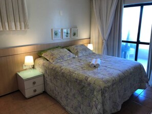 2 quartos, ferros/tábuas de passar roupa, Wi-Fi, roupa de cama