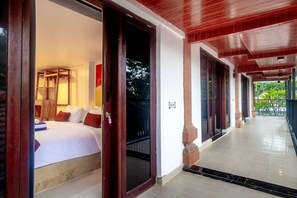 Kamar Triple Keluarga | Brankas, meja kerja, dan Wi-Fi gratis