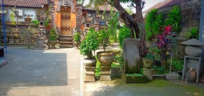 Bagian depan properti