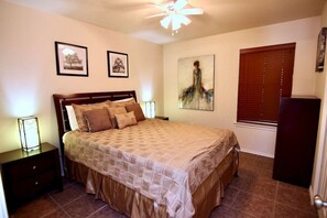 3 bedrooms, iron/ironing board, free WiFi, bed sheets