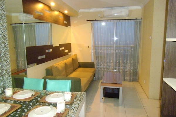 Cozy 3BR Apt Tangerang Center - GWR3005
