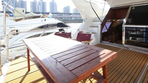 Family Room | Terrace/patio - Marine City Yacht Club Stay (Busan)