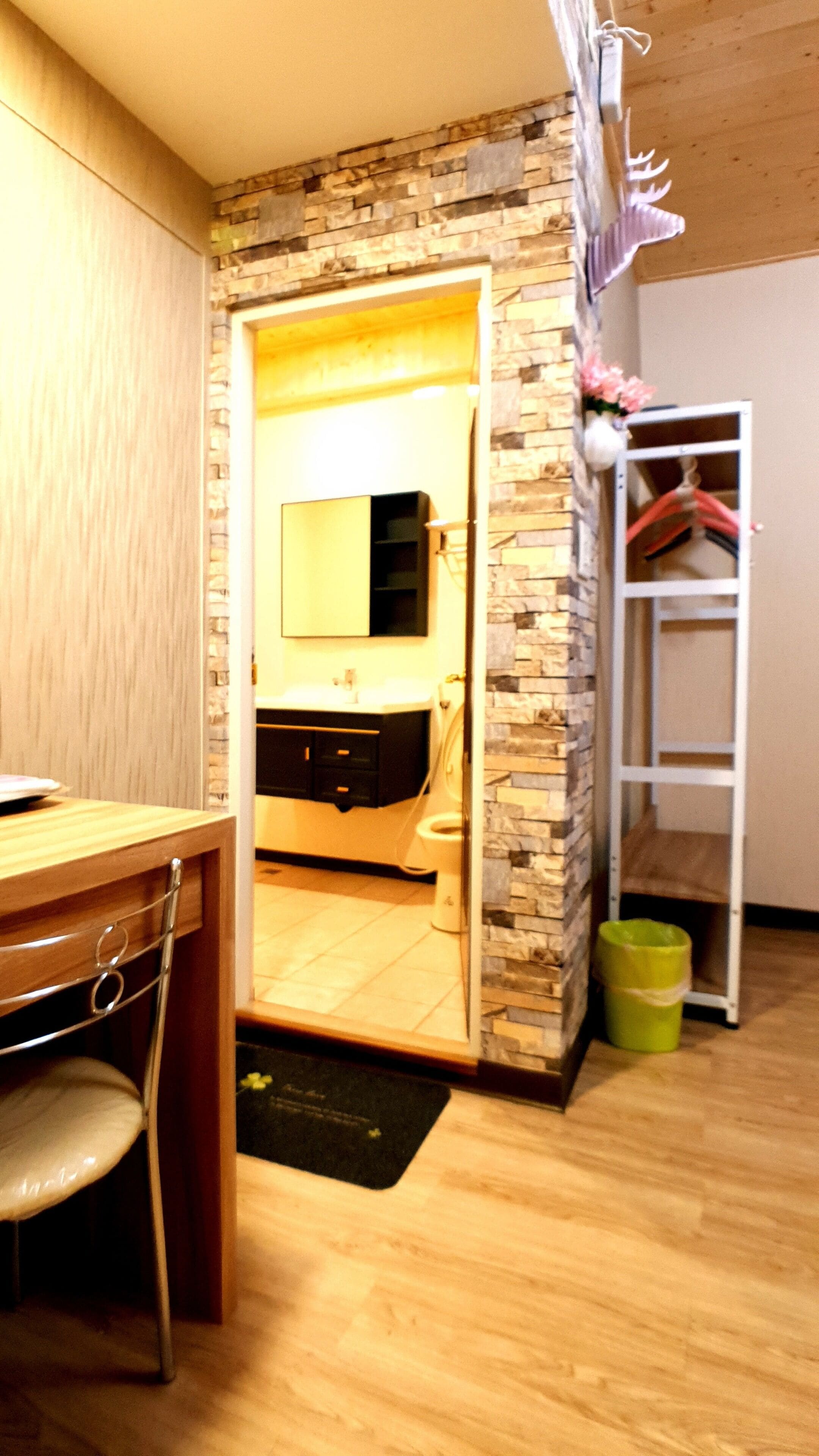 基本雙人房, 1 間臥室, 私人浴室 | 迷你吧、書桌、遮光布/窗簾、隔音