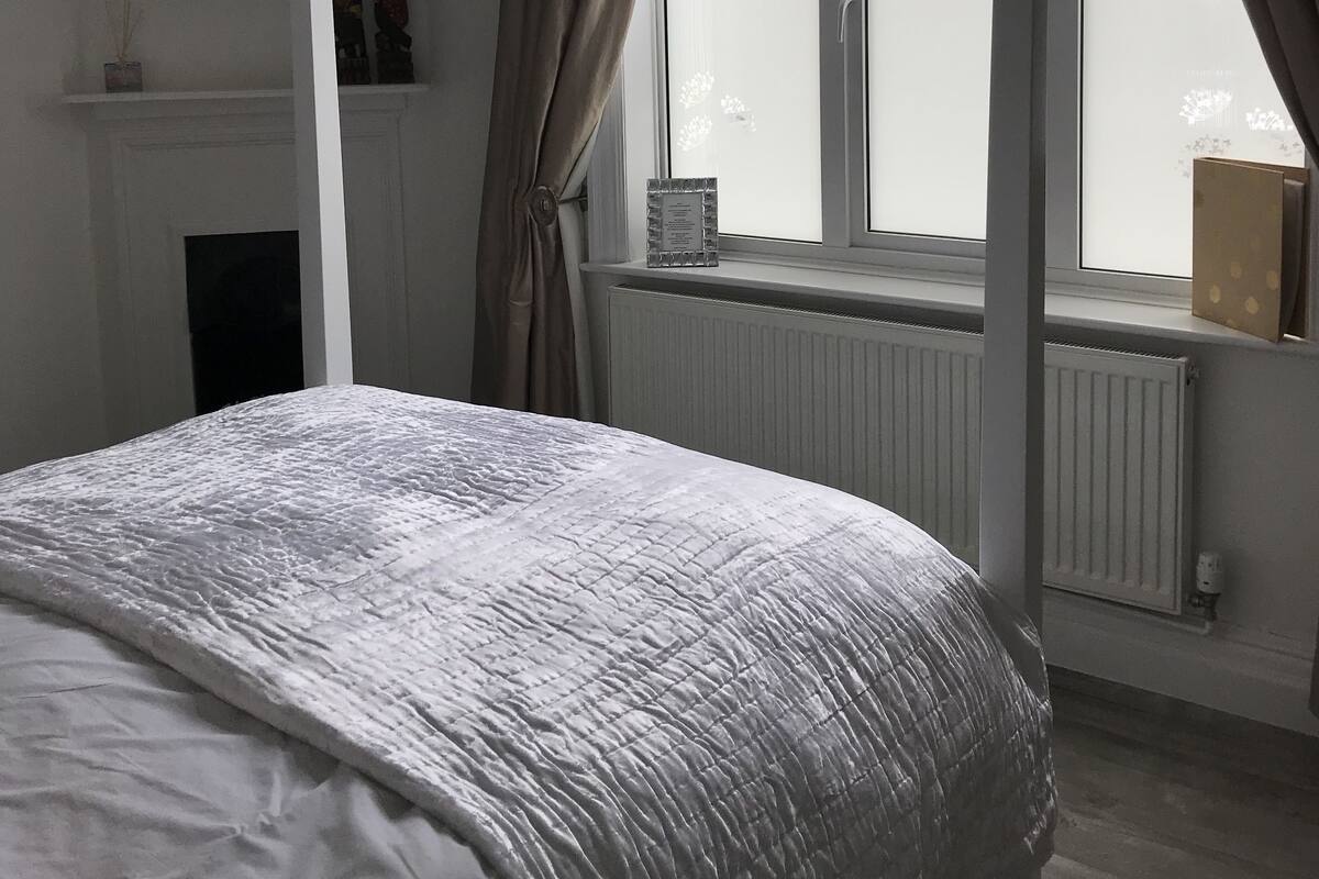Camera Luxury, 1 letto king, non fumatori | Biancheria in cotone egiziano, biancheria da letto di alta qualità
