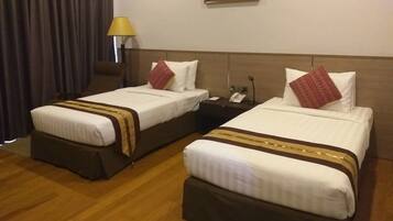 Superior Twin Room, 2 Twin Beds, Garden View | In-room safe, desk, blackout drapes, soundproofing