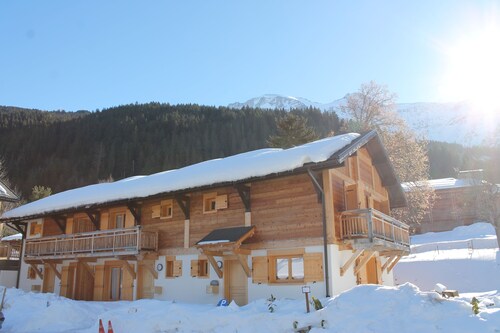 Chalet adjoining Les Contamines-Montjoie, sleeps 10