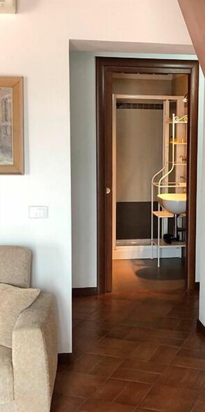 Kamar Keluarga, kamar mandi pribadi (External) | Brankas, meja kerja, setrika/meja setrika, dan Wi-Fi gratis