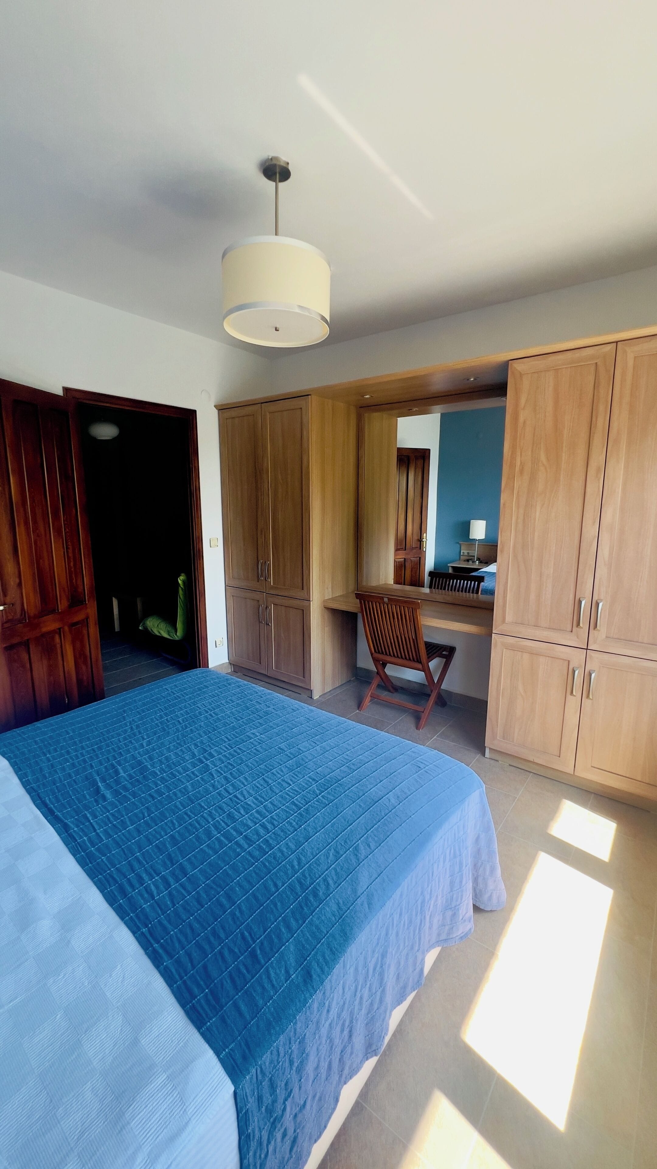 Apartamento, 1 habitación, vistas al mar | Escritorio y espacio para trabajar con un portátil