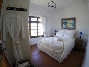 村舍, 多张床, 花园景观 | 特色家居、笔记本电脑工作区、熨斗/熨衣板、免费 WiFi