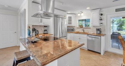 Manatee Manor 2 Bedroom Home by RedAwning