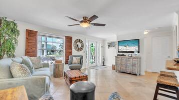 House, 2 Bedrooms | Living area | TV