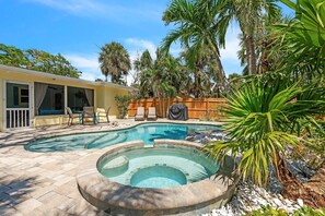 House, 2 Bedrooms | Pool