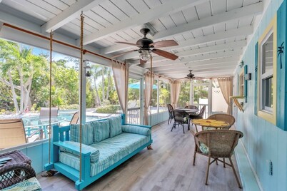 Manatee Manor 2 Bedroom Home by RedAwning